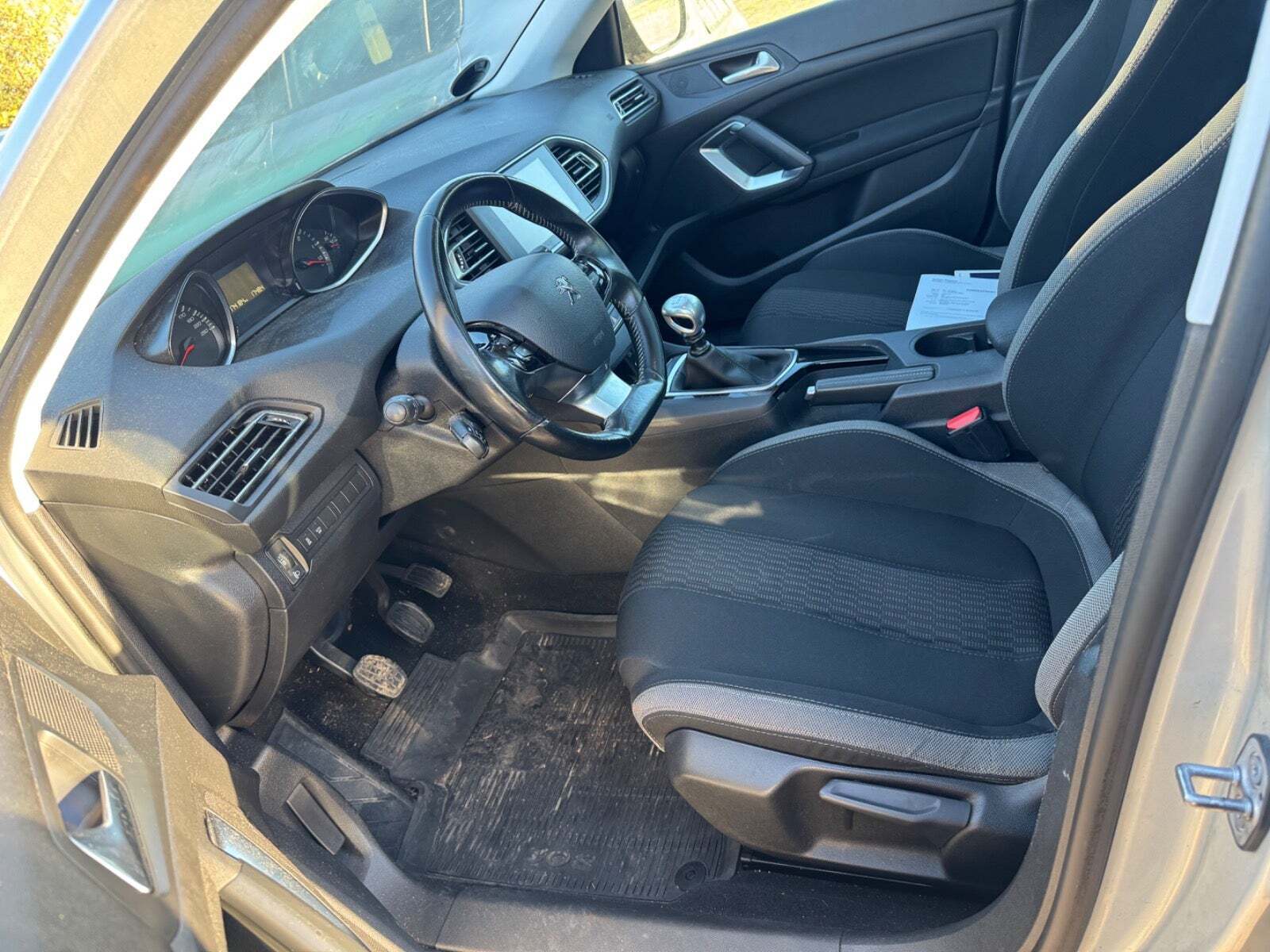 undefined Peugeot 308 fra 2016