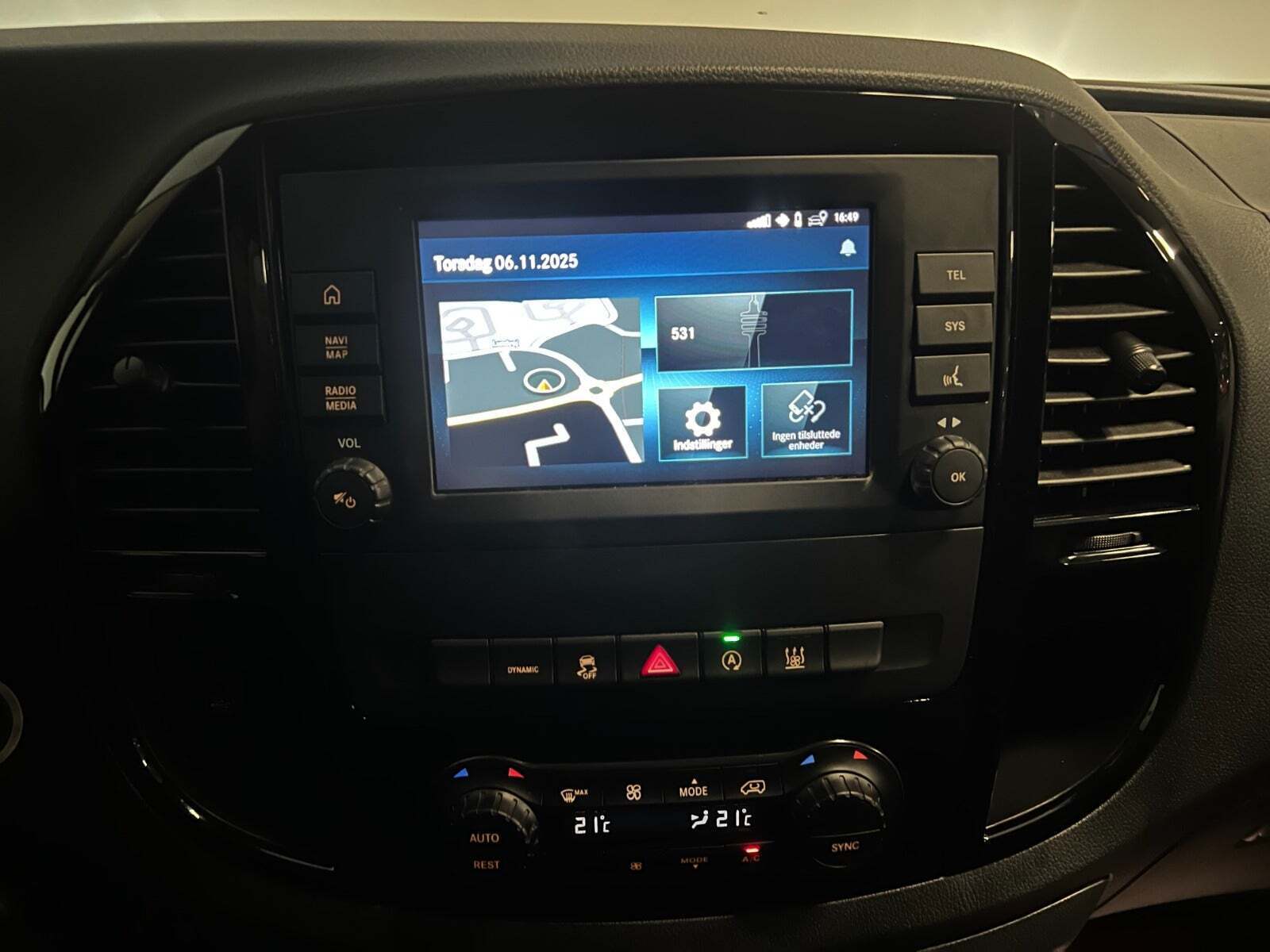 Hvid Mercedes Vito 119 fra 2021