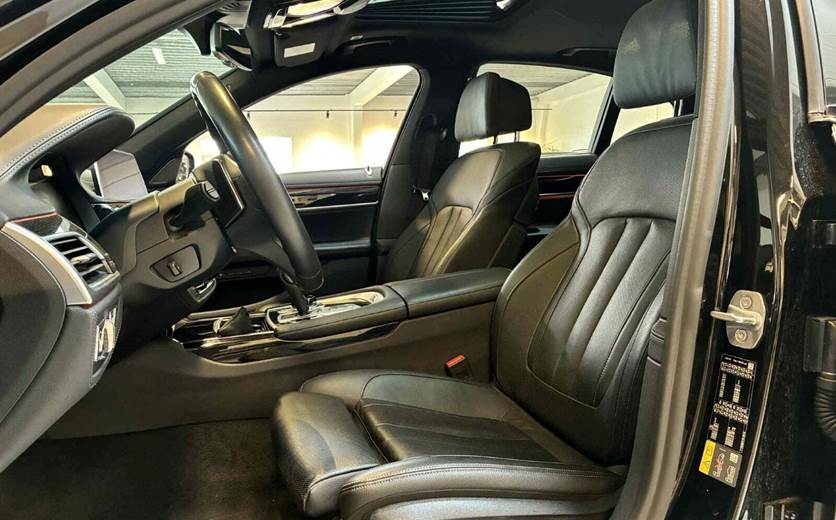 BMW 745e