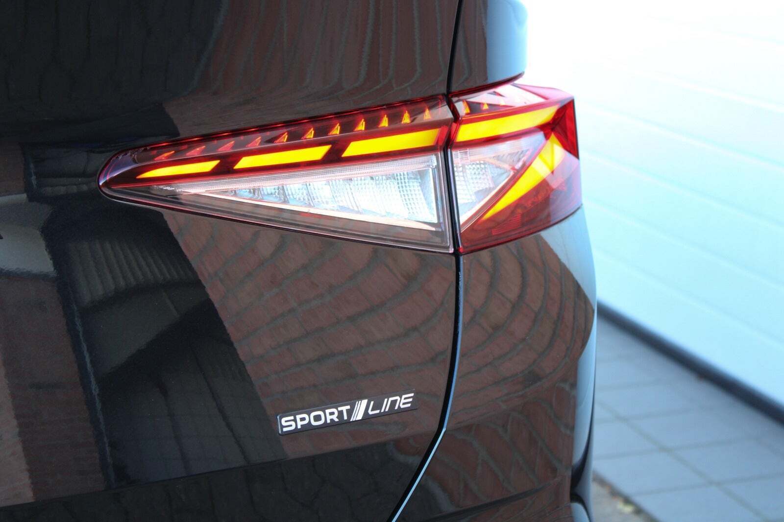 Sort Skoda Enyaq fra 2026