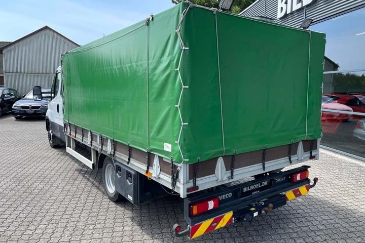 Hvid Iveco Daily fra 2022