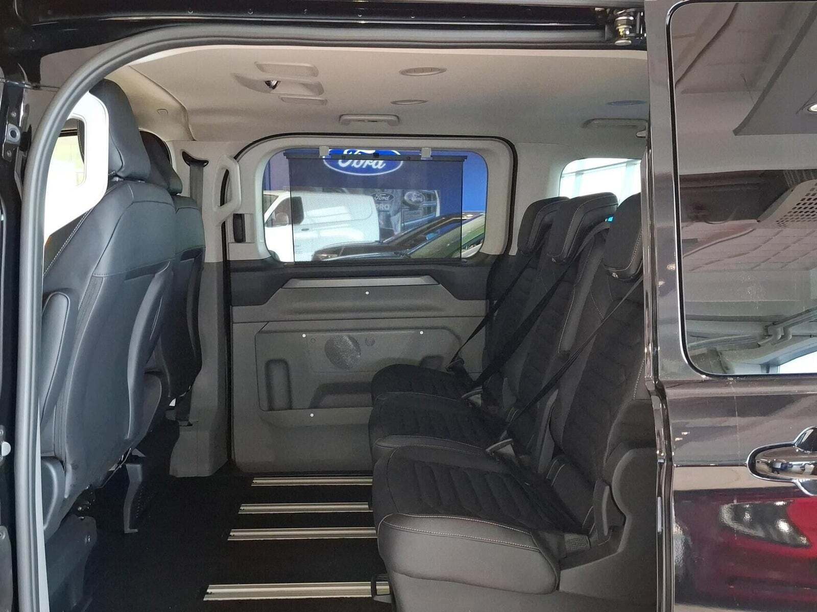 Ford E-Tourneo Custom 340L 64 Titanium X