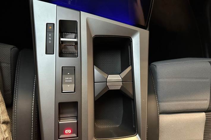 Hvid Opel Grandland-e fra 2024