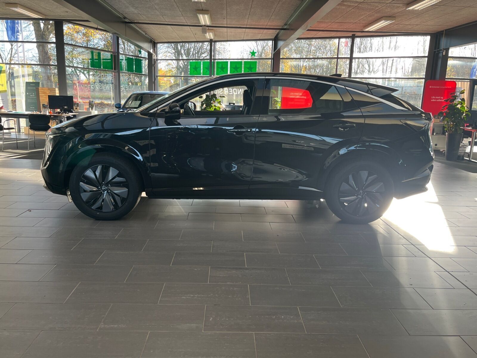 Nissan Ariya 63 Engage