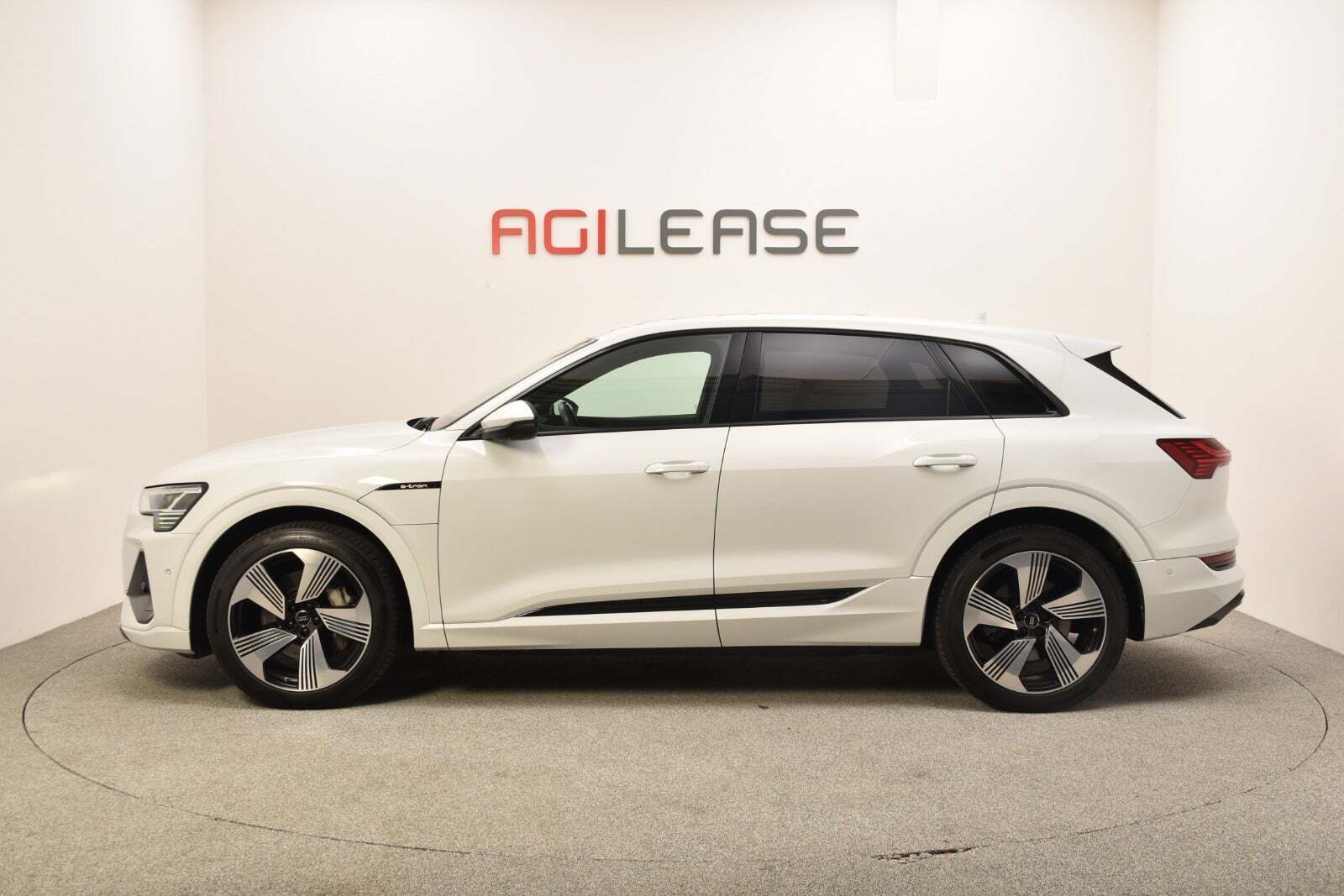 Audi e-tron 55 S-line quattro