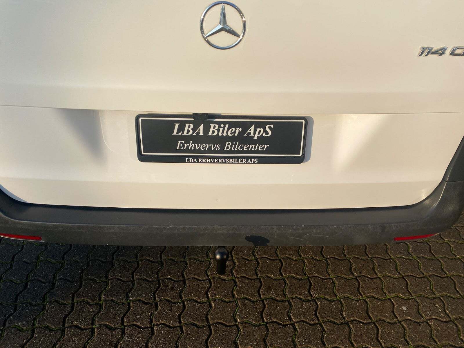 Hvid Mercedes Vito 114 fra 2021