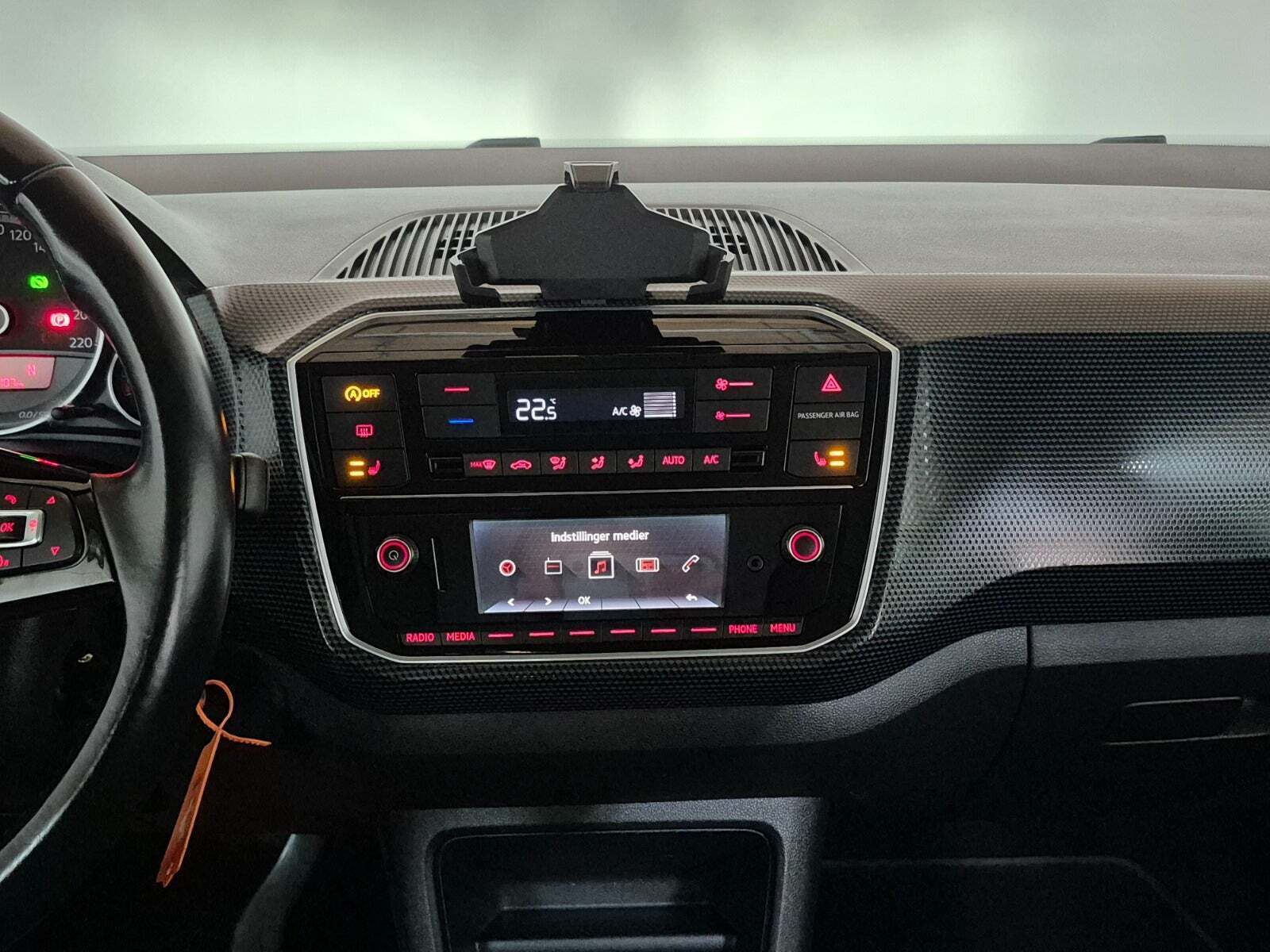 Grå VW UP! fra 2018
