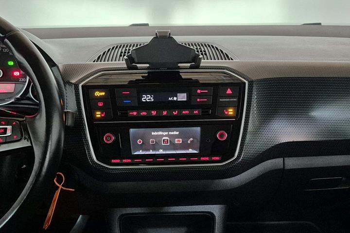 Grå VW UP! fra 2018