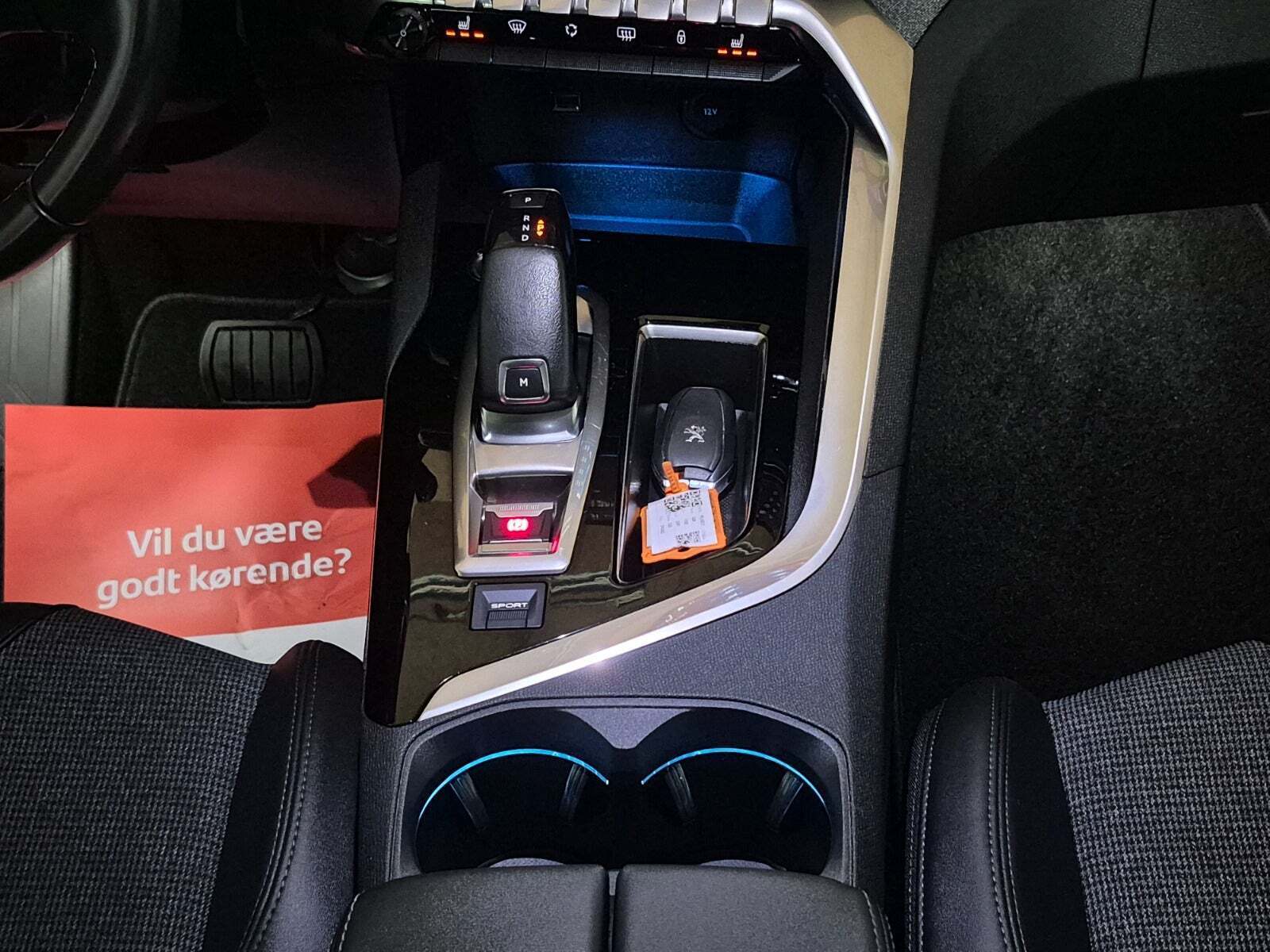 Sort Peugeot 3008 fra 2020