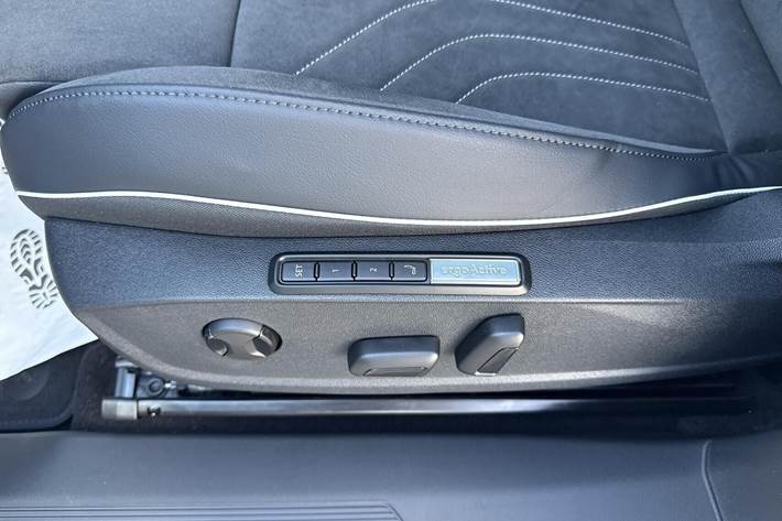 Hvid VW ID.4 fra 2025