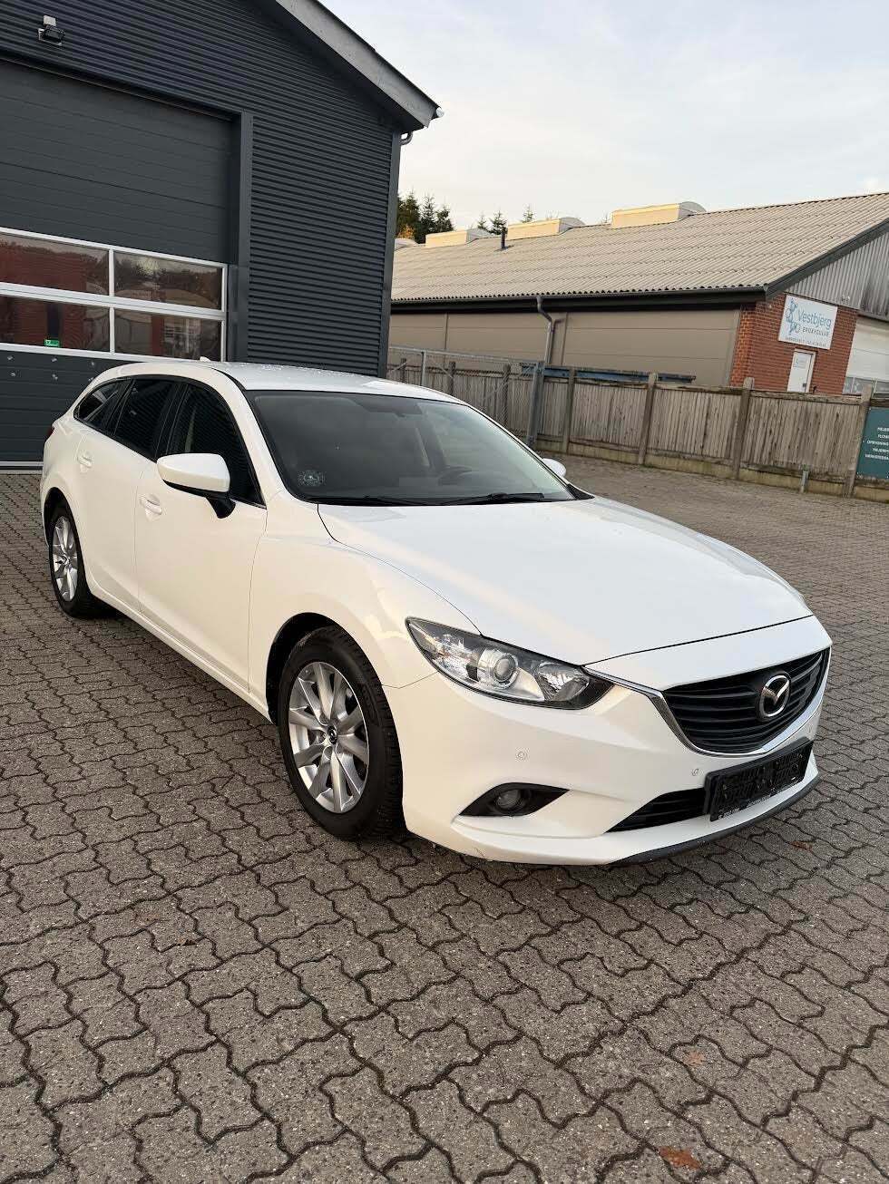Mazda 6 2,2 SkyActiv-D 150 Core Business stc. aut.