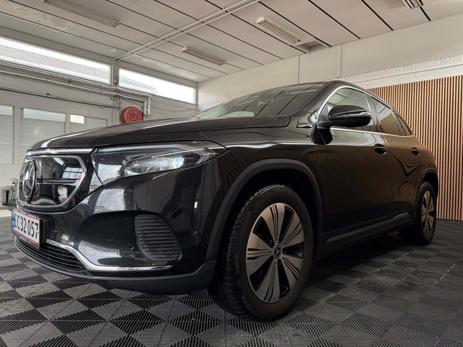 Mercedes EQA250+ Electric Art