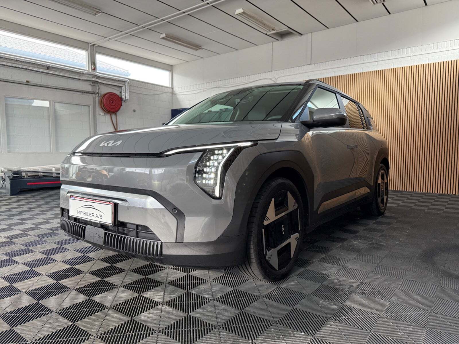 Grå Kia EV3 fra 2025