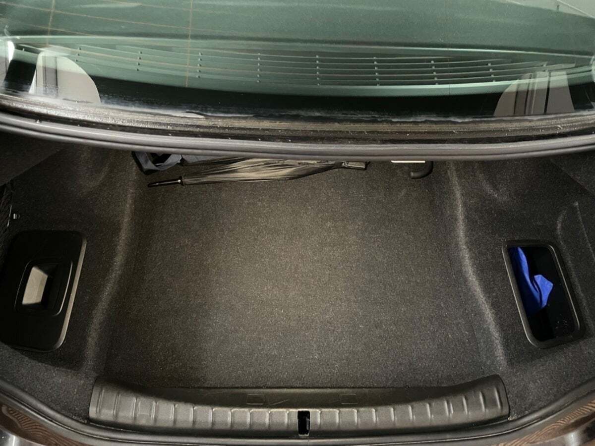 Grå BMW 520d fra 2019