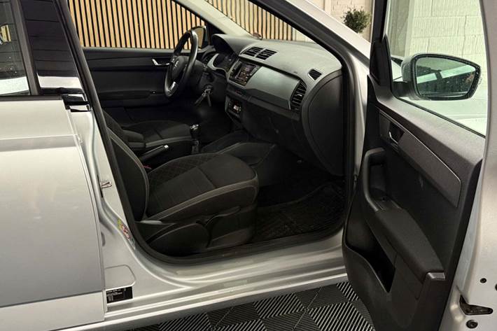 Sølv Skoda Fabia fra 2020