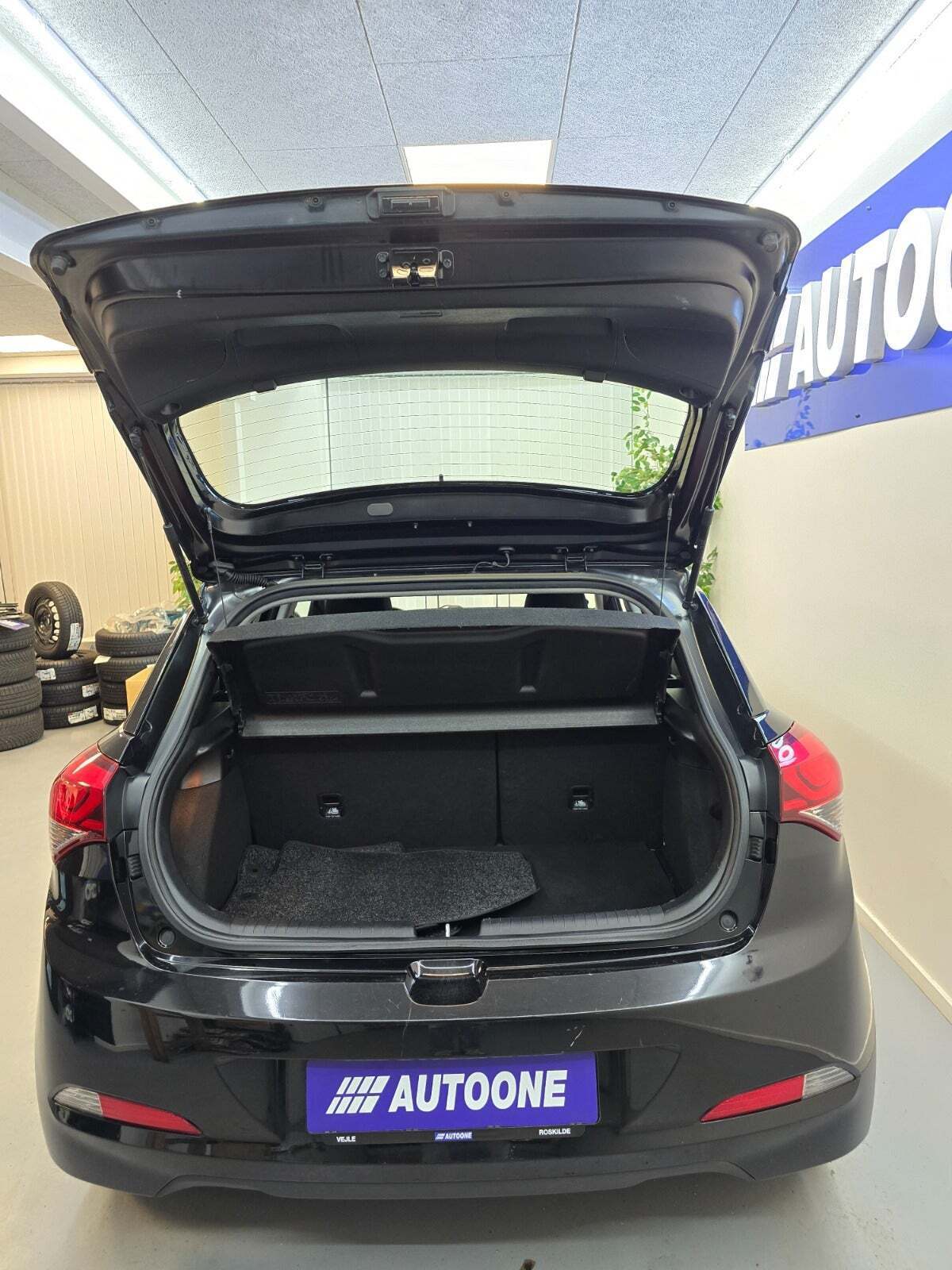 Sort Hyundai i20 fra 2017