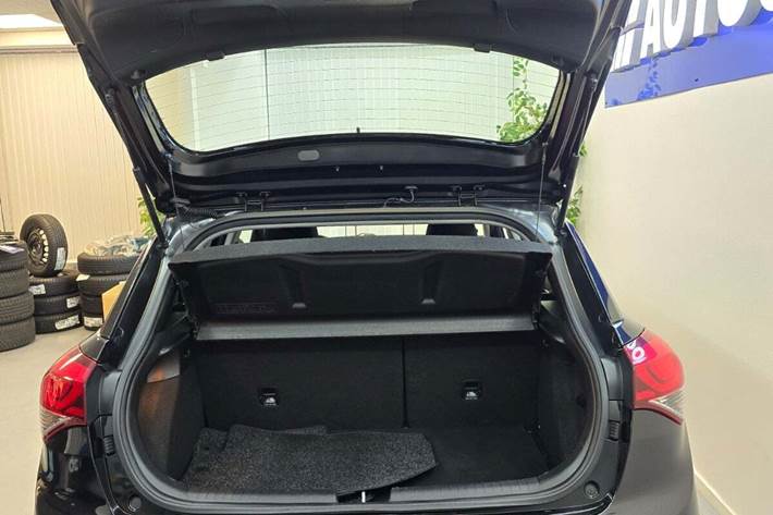 Sort Hyundai i20 fra 2017