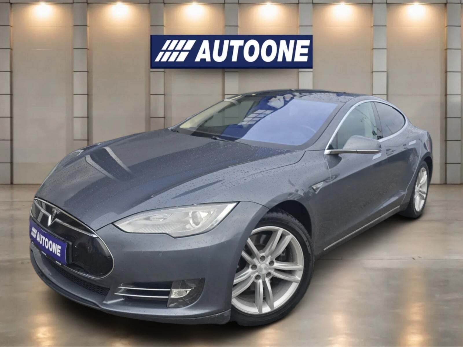 Tesla Model S 85 7prs
