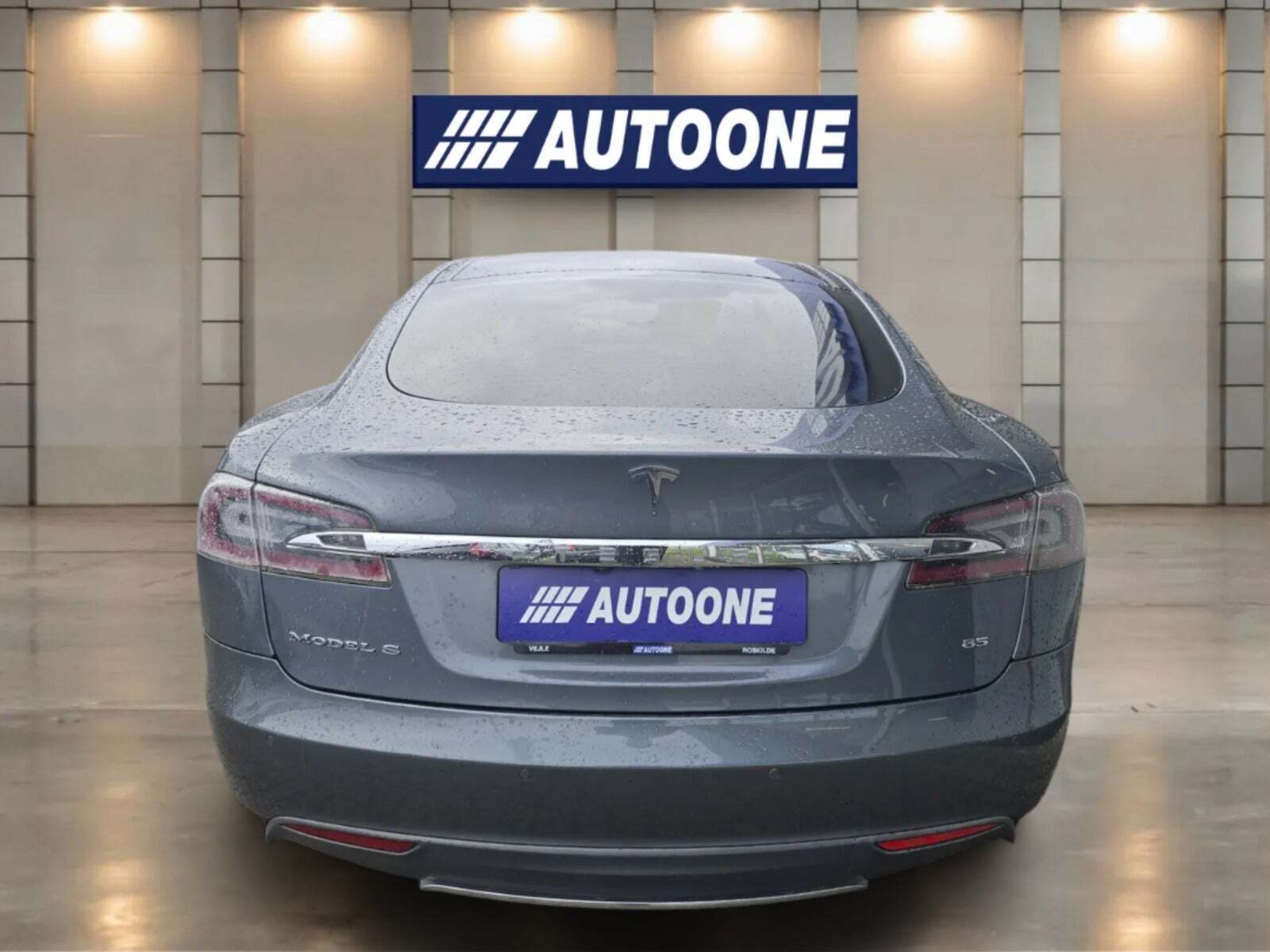 Tesla Model S 85 7prs