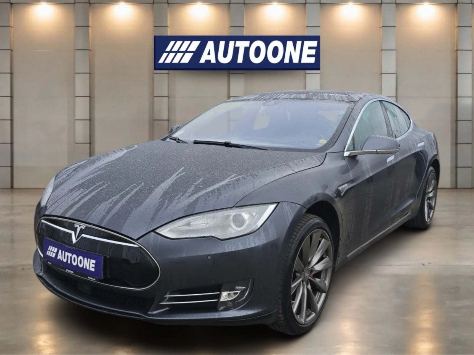 Tesla Model S P85D