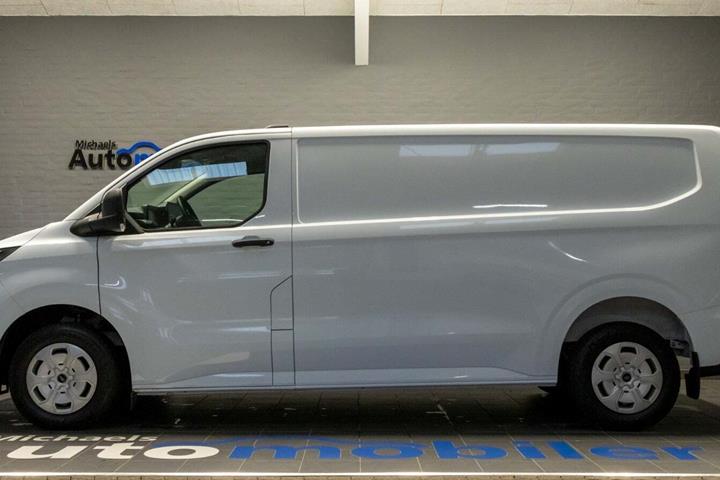 Hvid Ford Transit Custom 300 L2 fra 2024