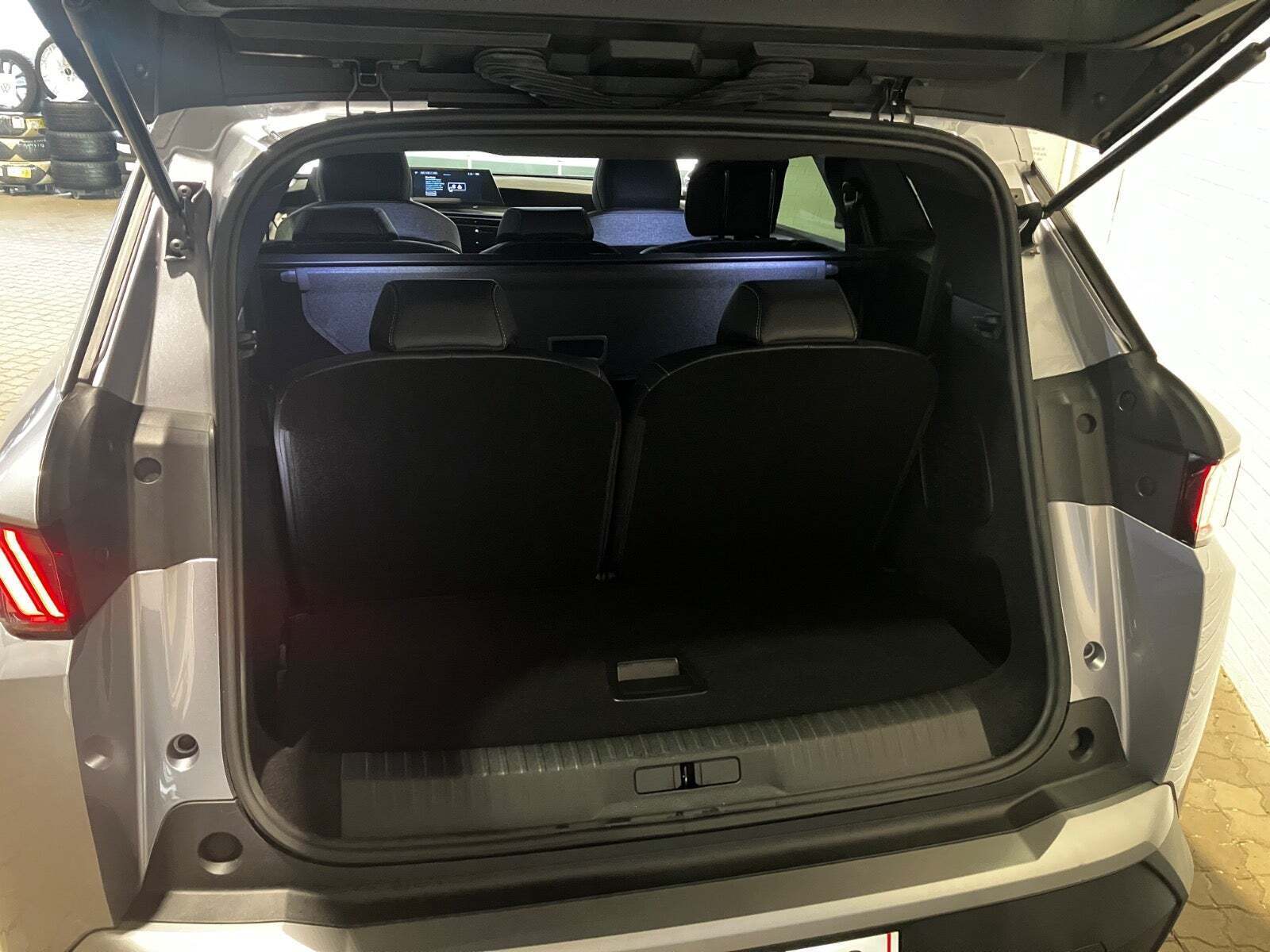 Peugeot e-5008 77 Allure 7prs