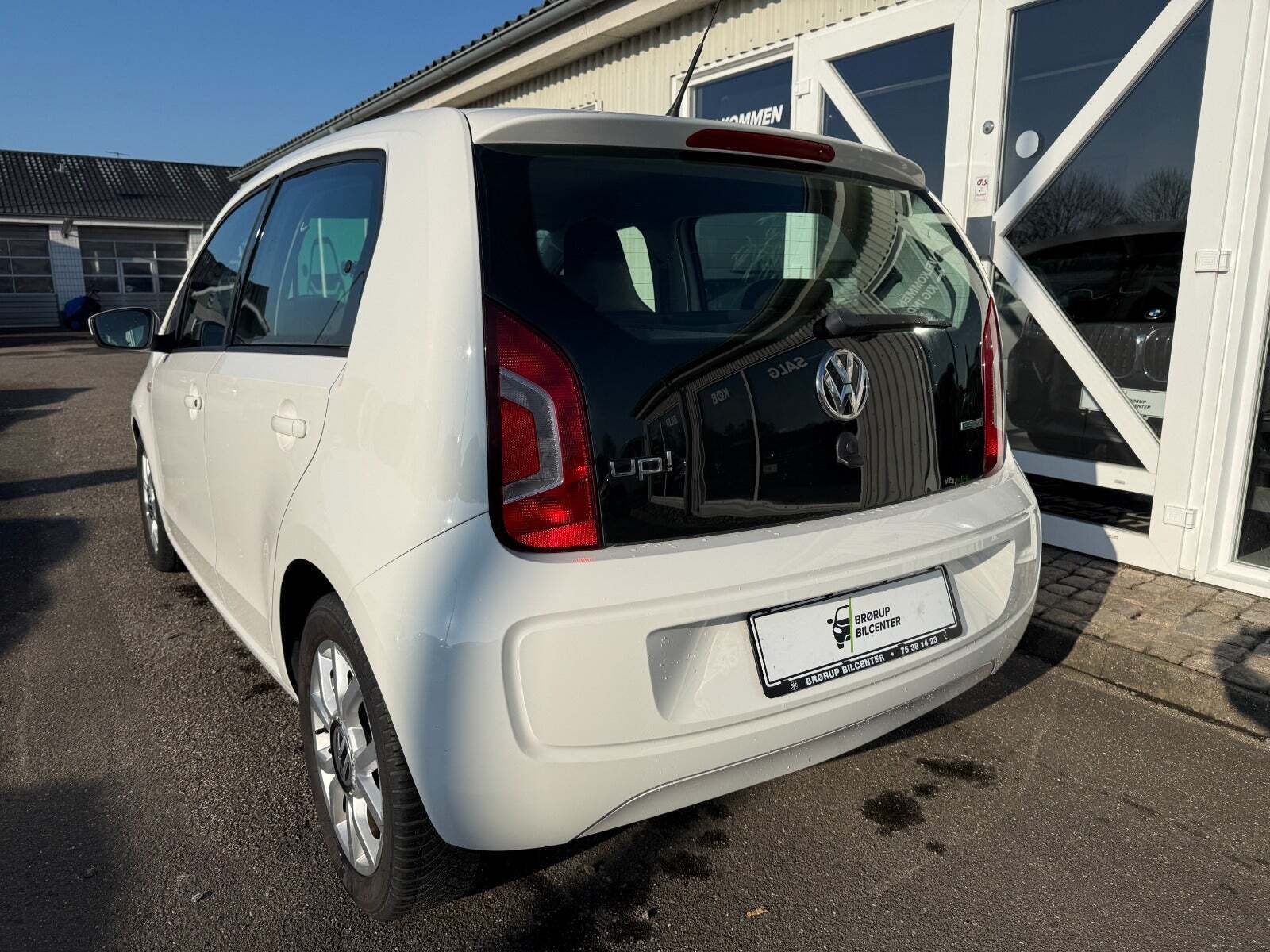 Hvid VW UP! fra 2013
