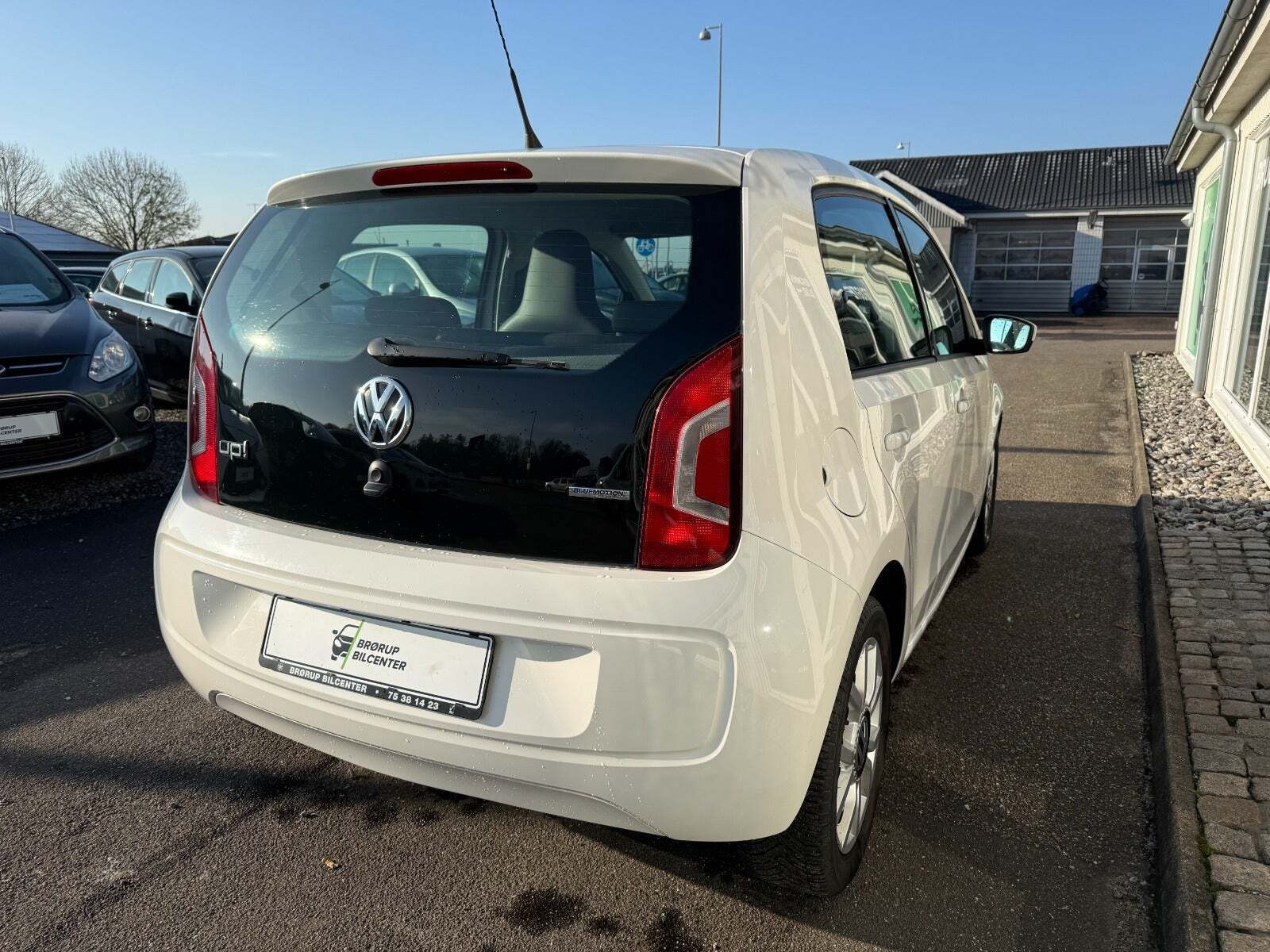 Hvid VW UP! fra 2013