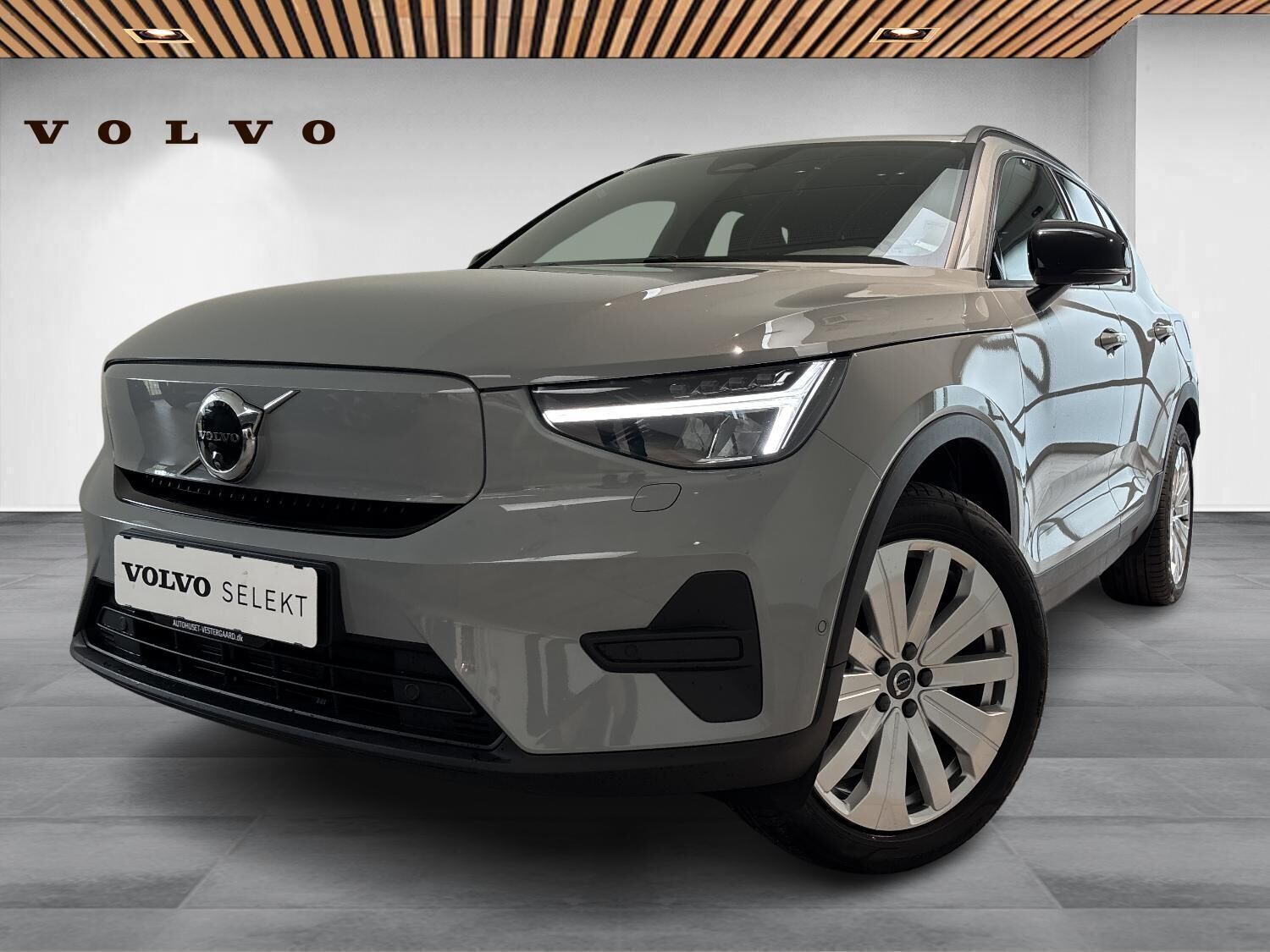 Volvo EX40 Extended Range Core