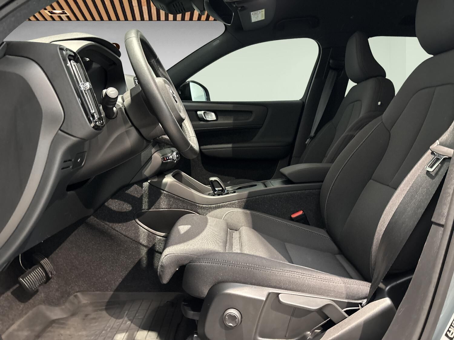 Volvo EX40 Extended Range Core