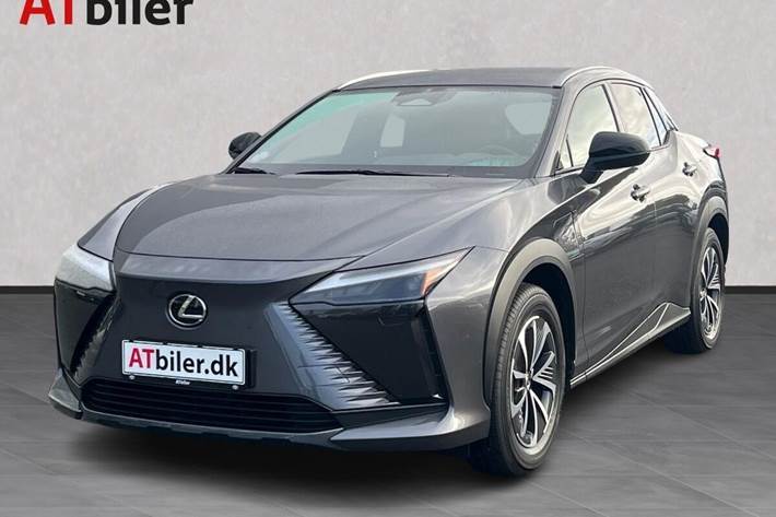 Sort Lexus RZ fra 2024 set udefra