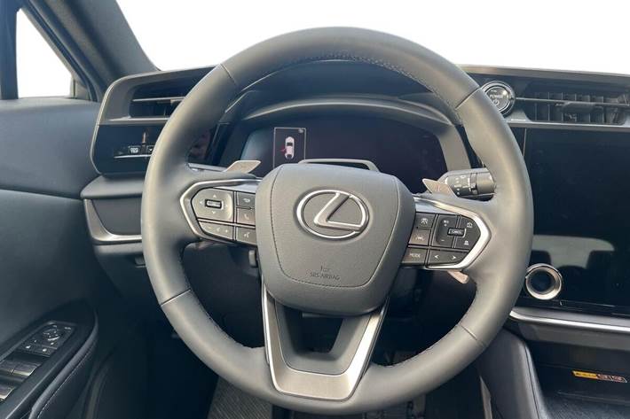 Sort Lexus RZ fra 2024