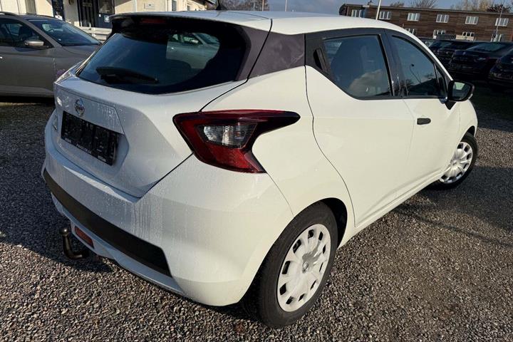 Hvid Nissan Micra fra 2017