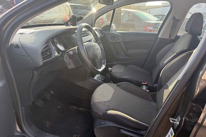 Brun Citroën C3 fra 2013