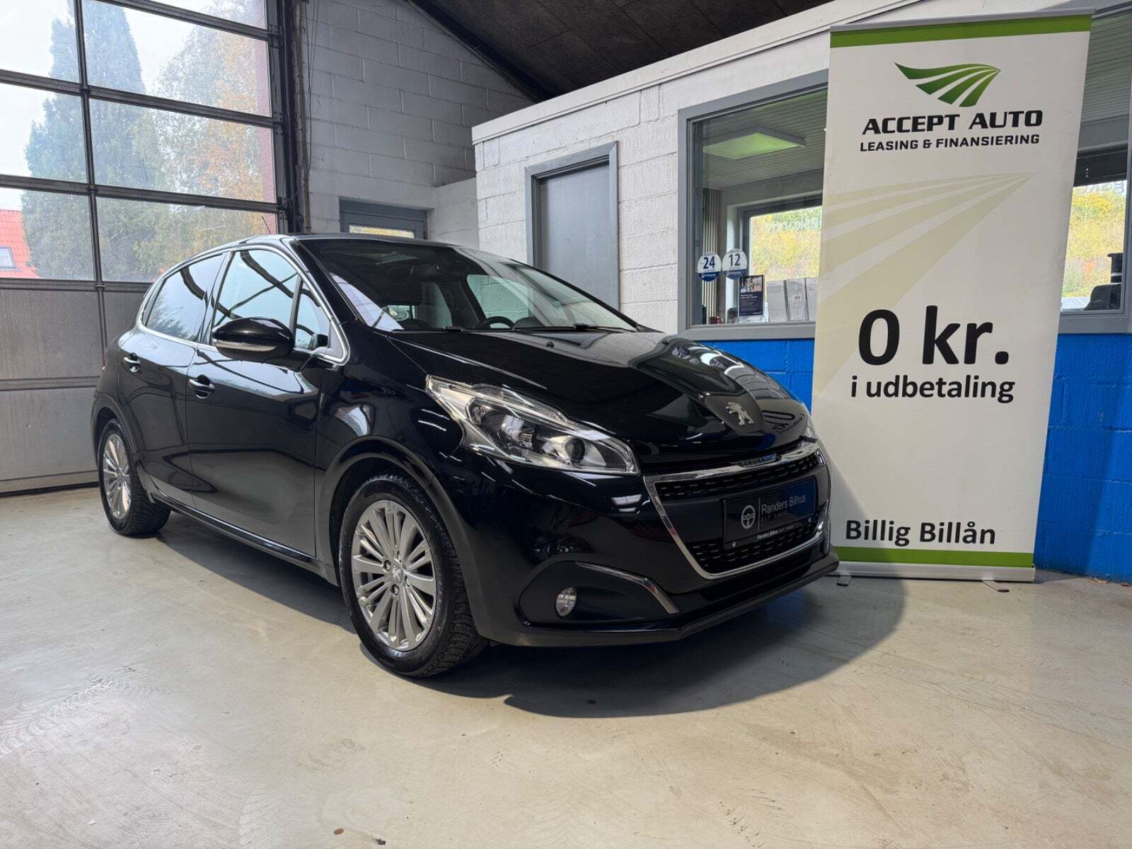 Peugeot 208 1,5 BlueHDi 100 Infinity Sky