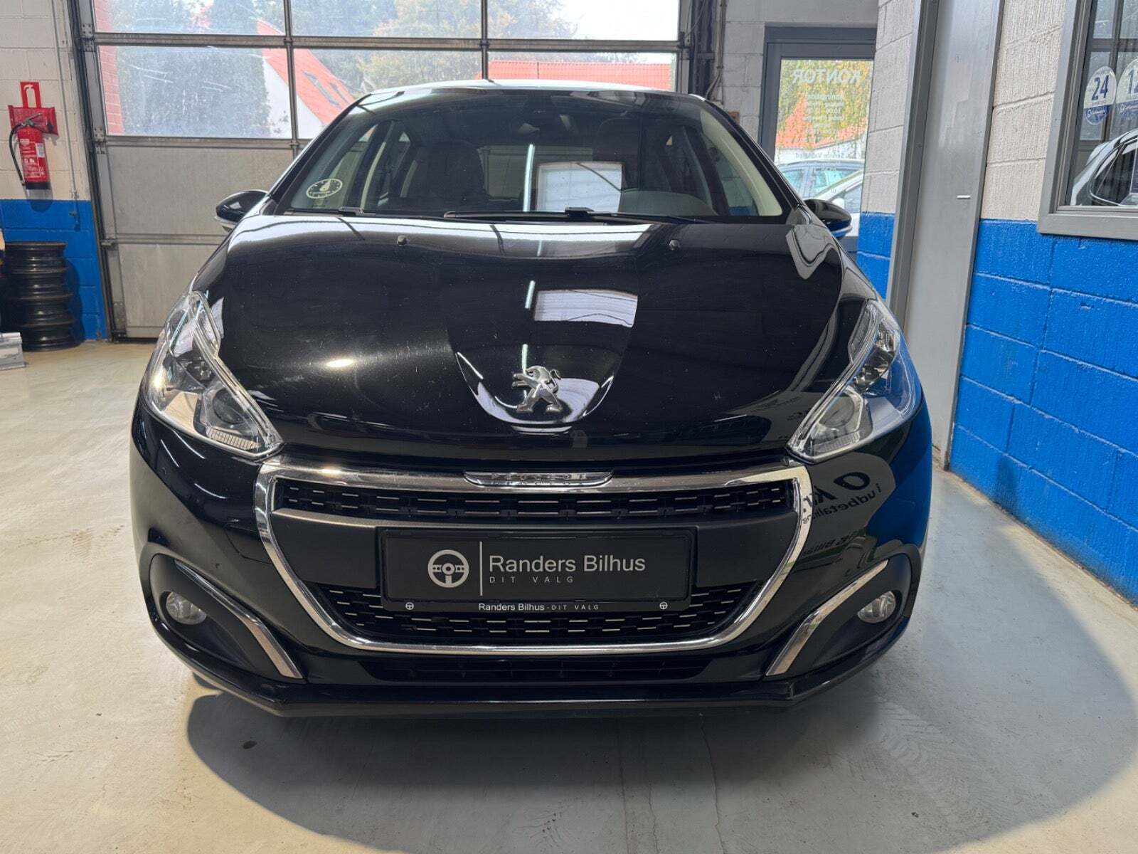 Peugeot 208 1,5 BlueHDi 100 Infinity Sky