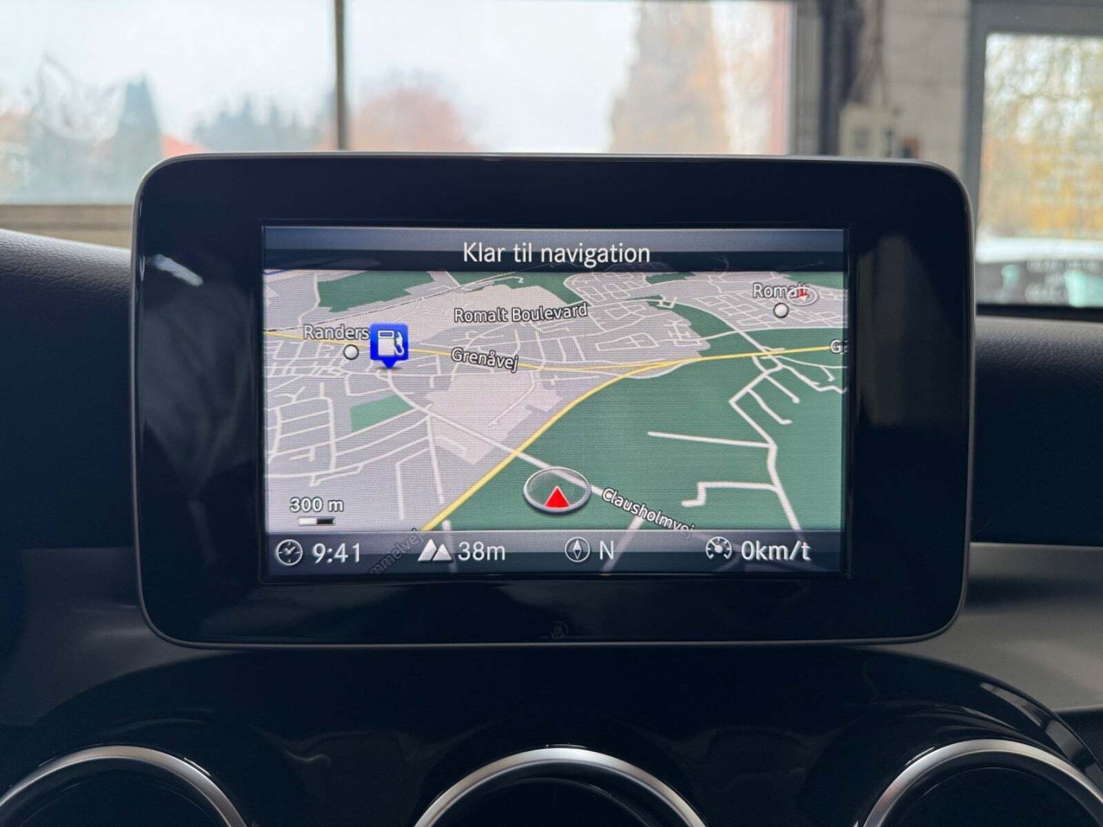 Sort Mercedes GLC220 d fra 2018