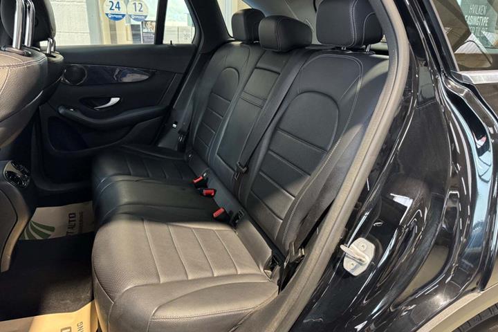 Sort Mercedes GLC220 d fra 2018