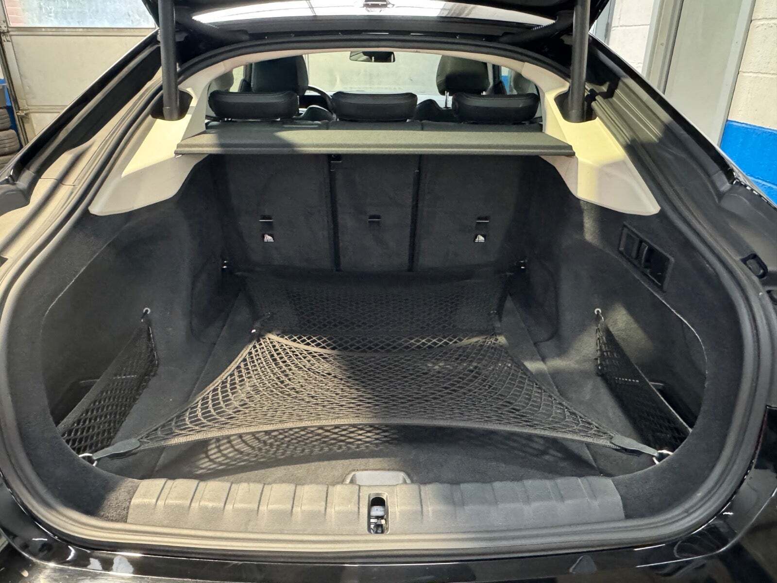 Sort BMW i4 fra 2023