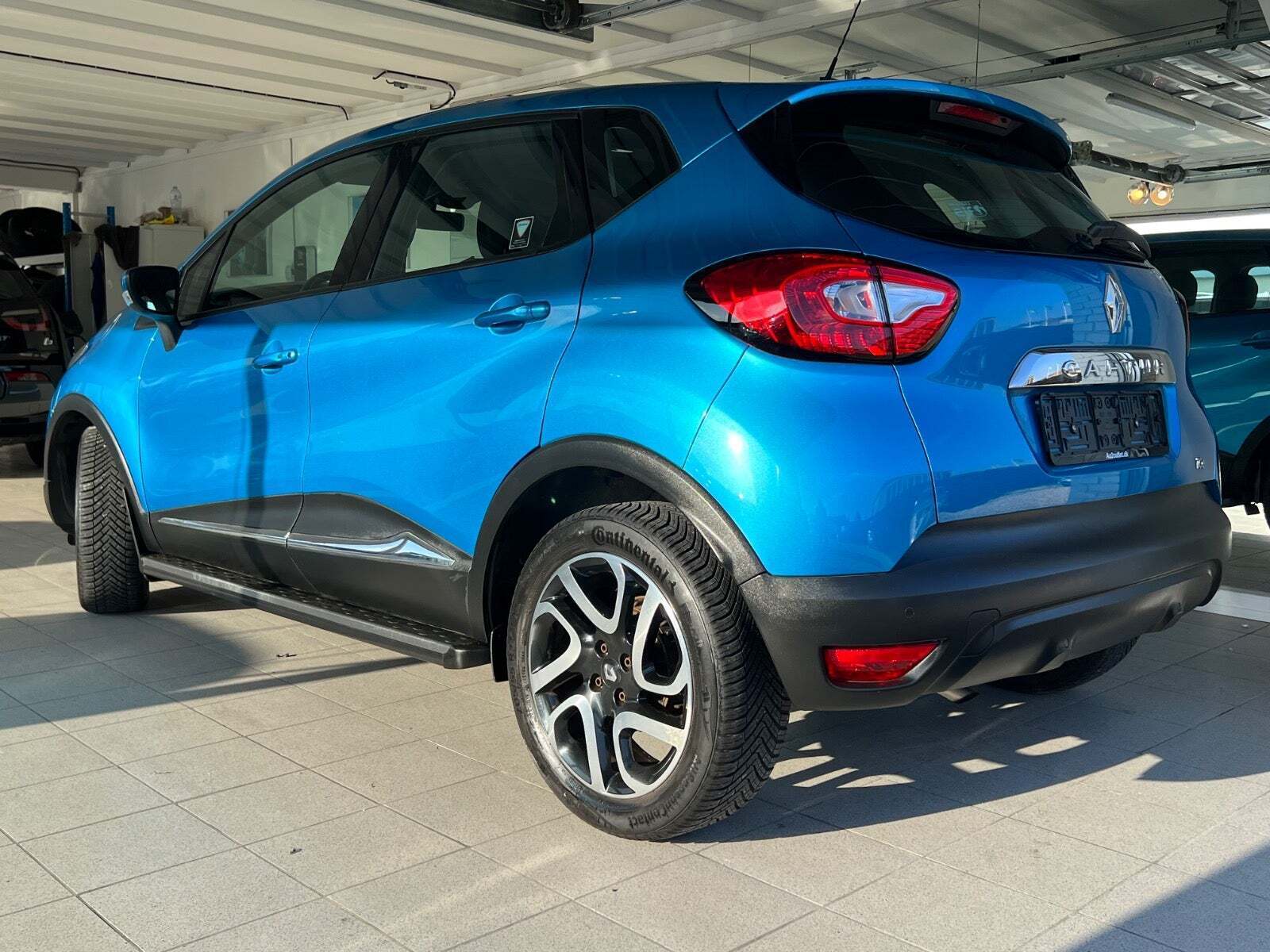 Blå Renault Captur fra 2013