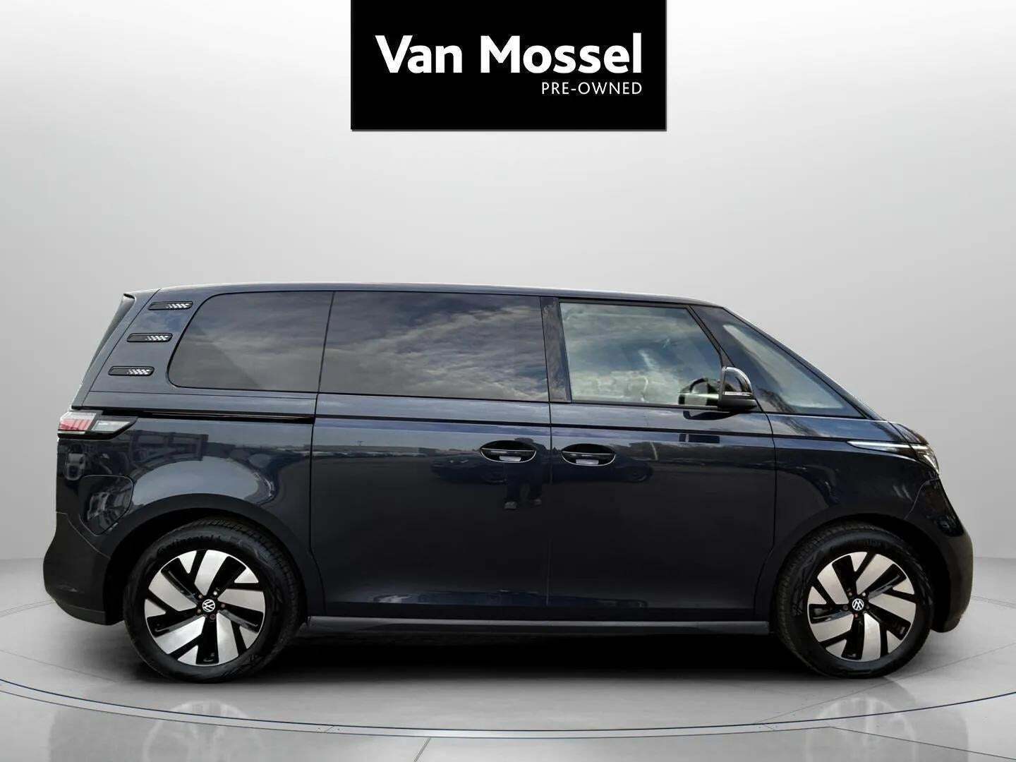 VW ID.Buzz 77 Pro SWB