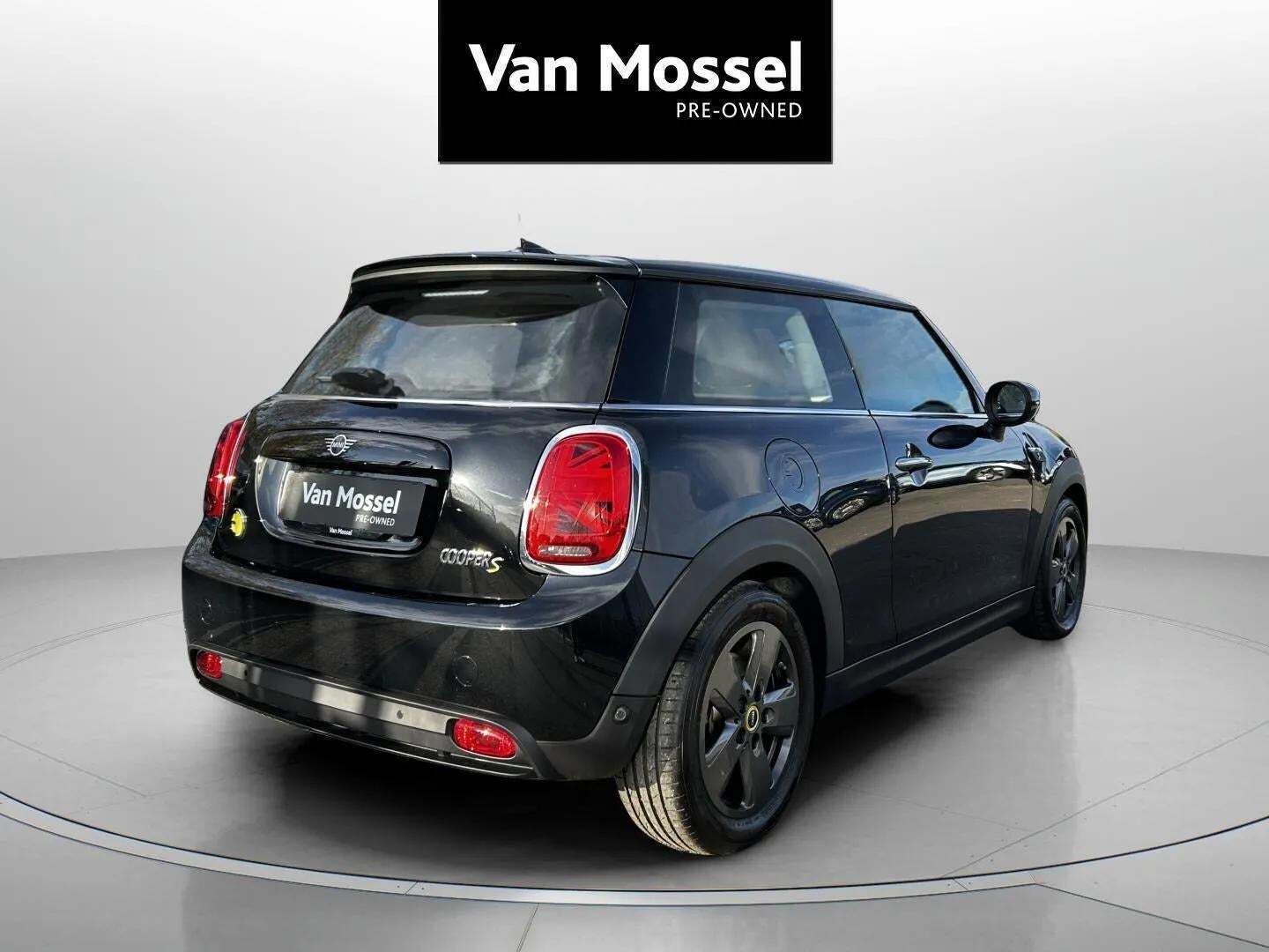 Mini Cooper SE Essential