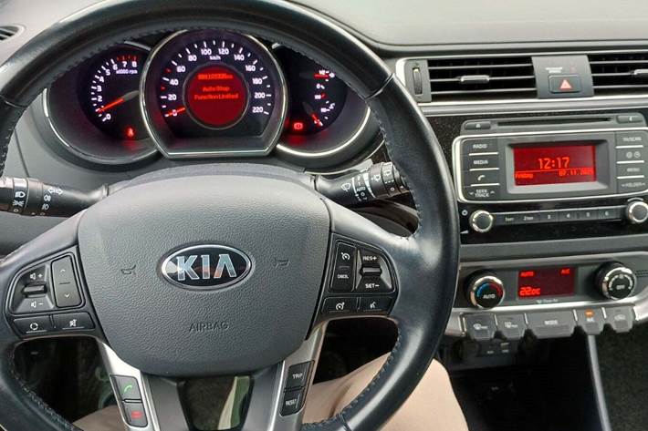 Sort Kia Rio fra 2016