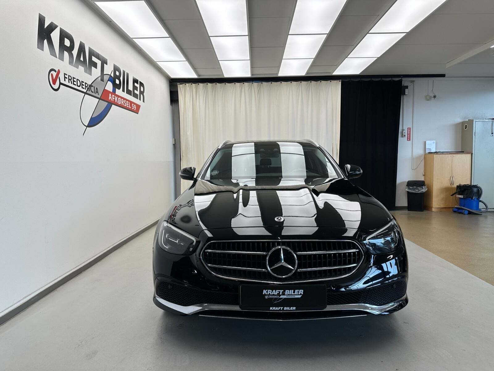 Mercedes E300 de 2,0 Business stc. aut.