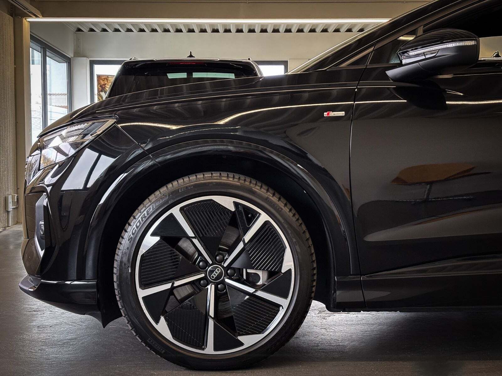 Audi Q4 e-tron 55 S-line Sportback quattro