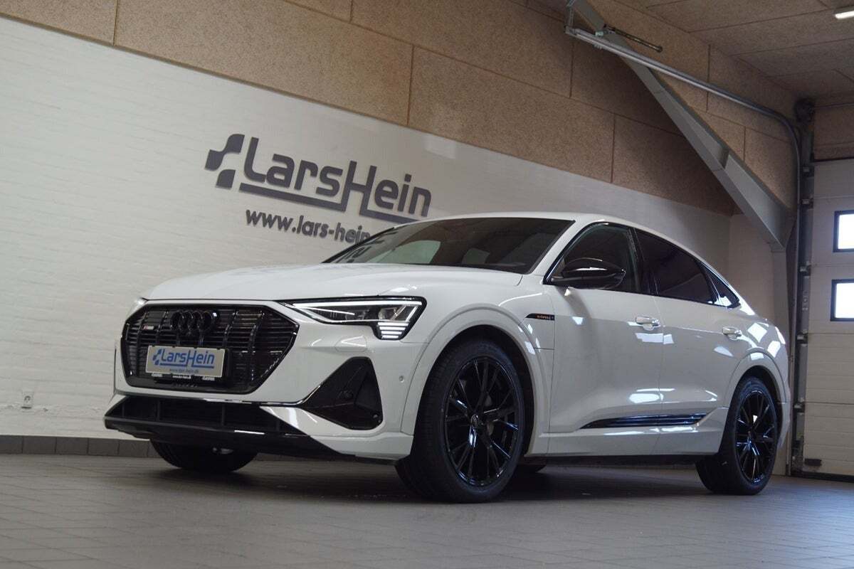 Audi e-tron 55 S-line Sportback quattro