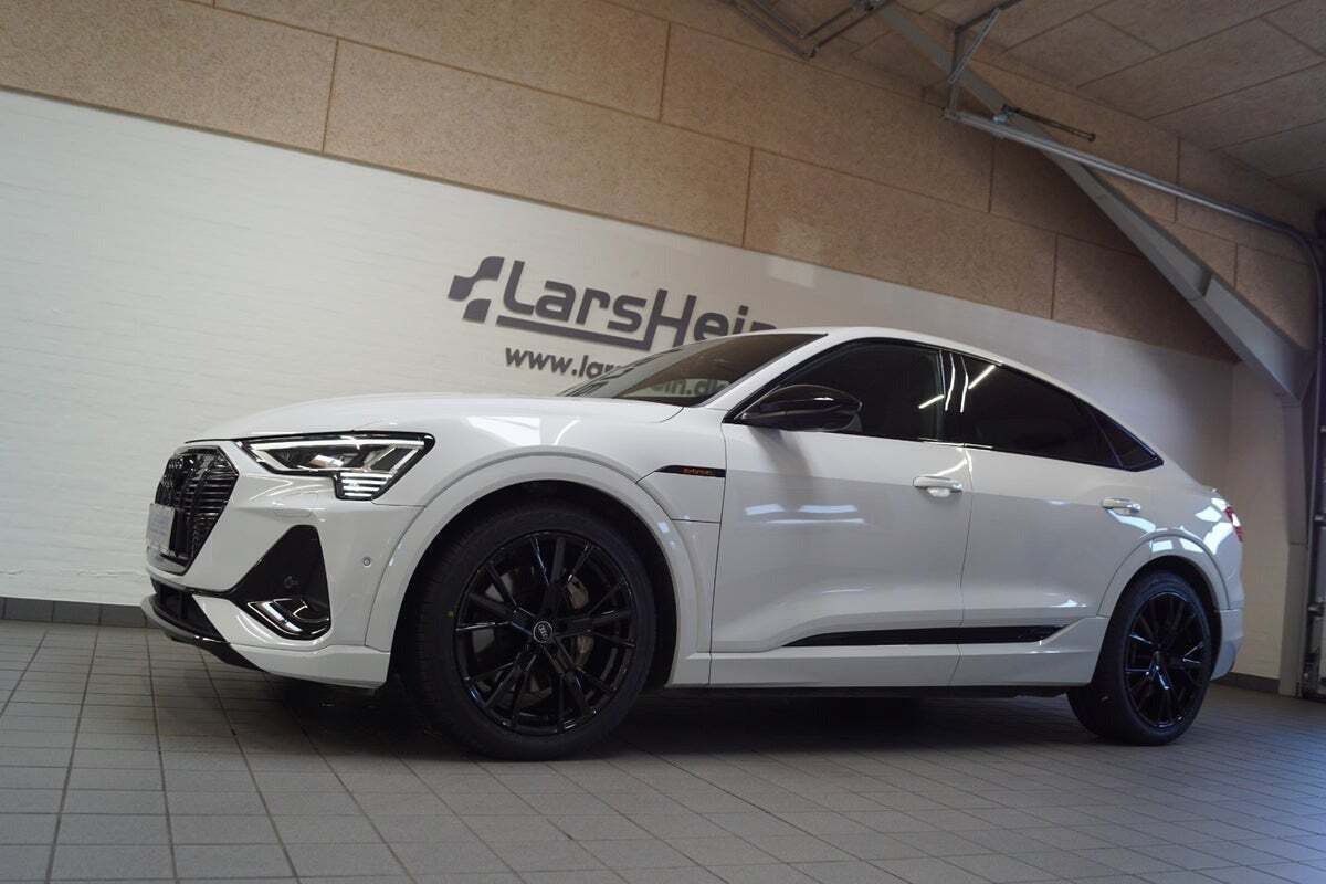Audi e-tron 55 S-line Sportback quattro