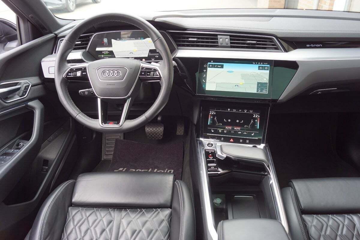 Audi e-tron 55 S-line Sportback quattro