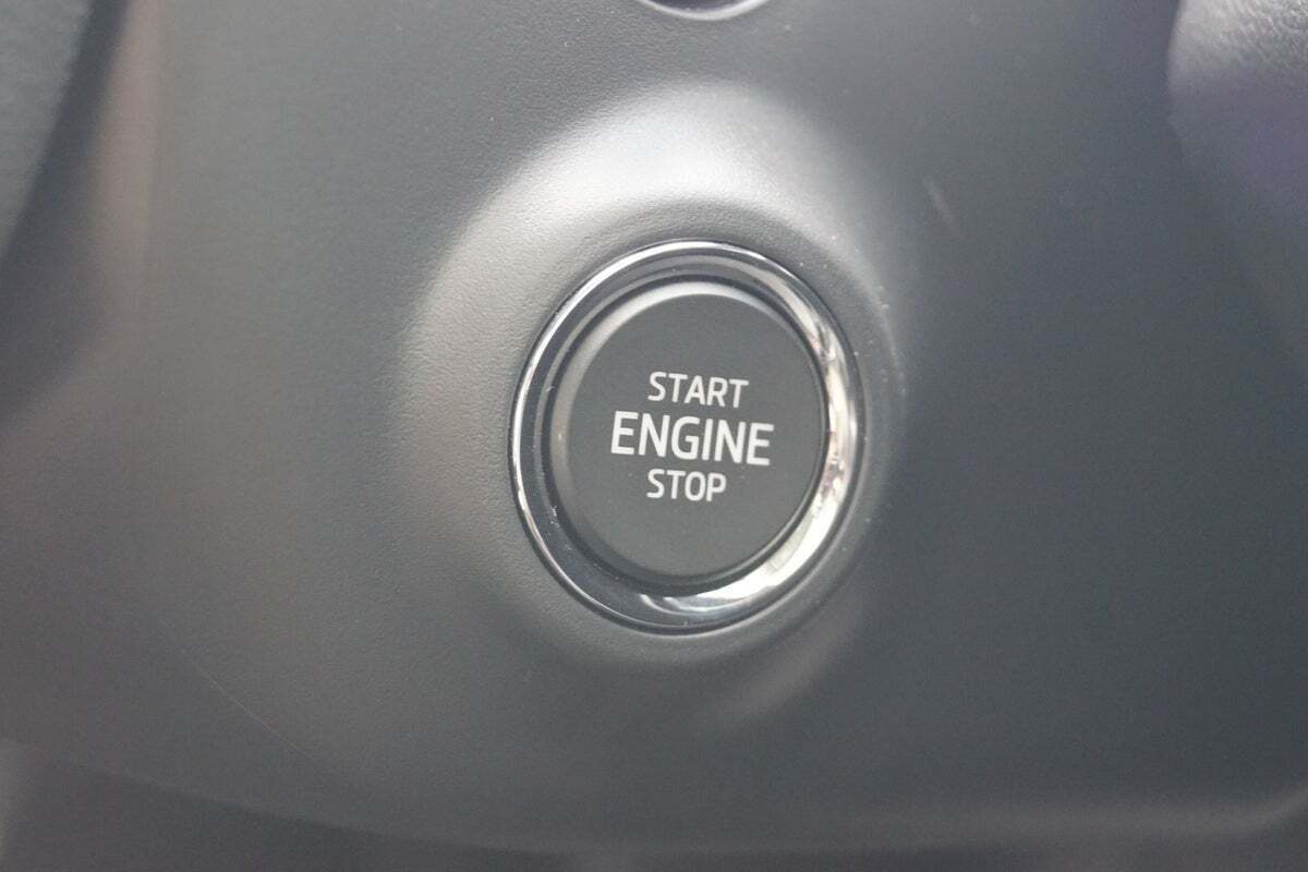 Grå Skoda Enyaq fra 2021