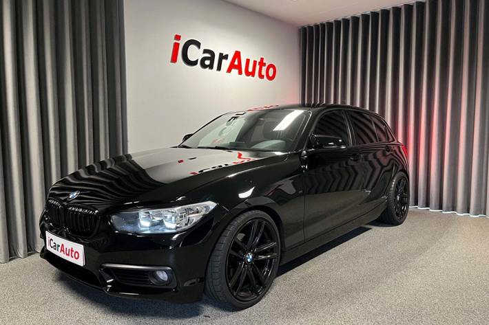Sort BMW 118d fra 2017